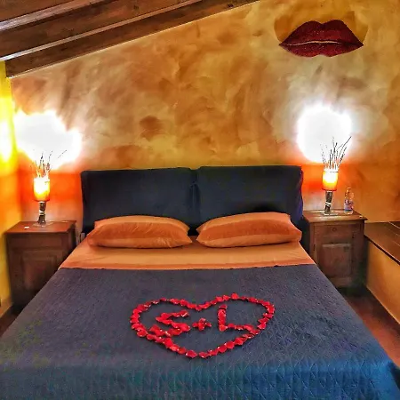 Bed & Breakfast Al Centro Storico 4*