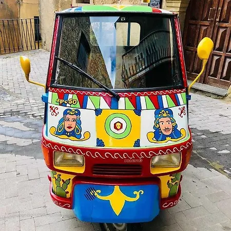 Bed & Breakfast Al Centro Storico 4*